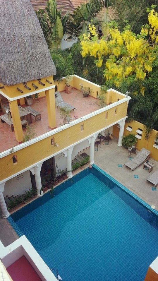 Riad HHQ Exteriör bild